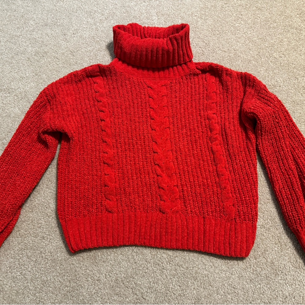 Women’s size small red turtle neck sweater great condition